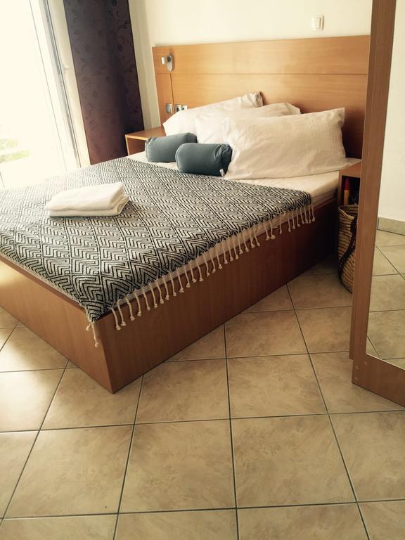 Apartmani Smiljanic Starigrad Exterior photo